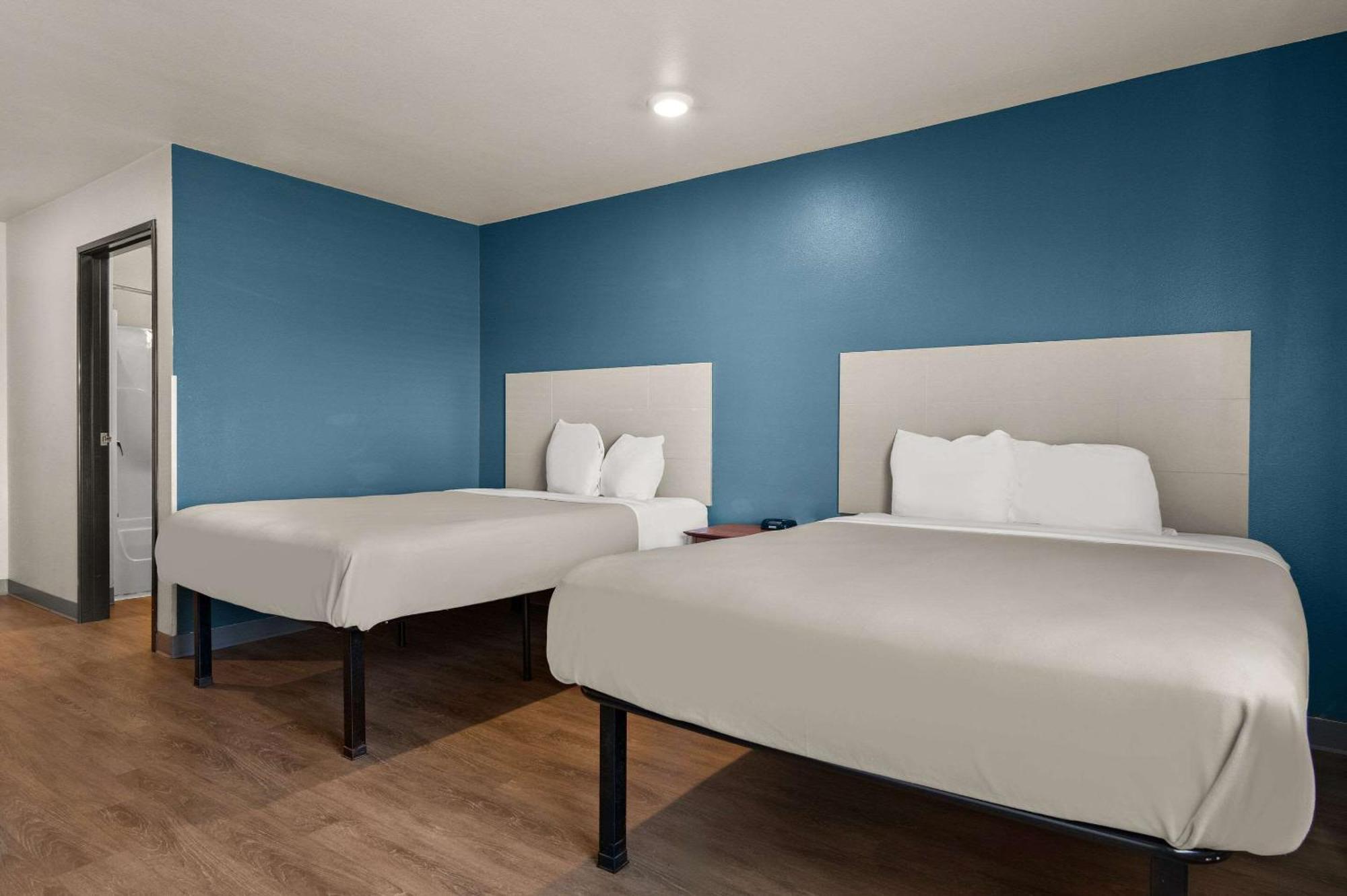 Woodspring Suites Champaign Near University ภายนอก รูปภาพ