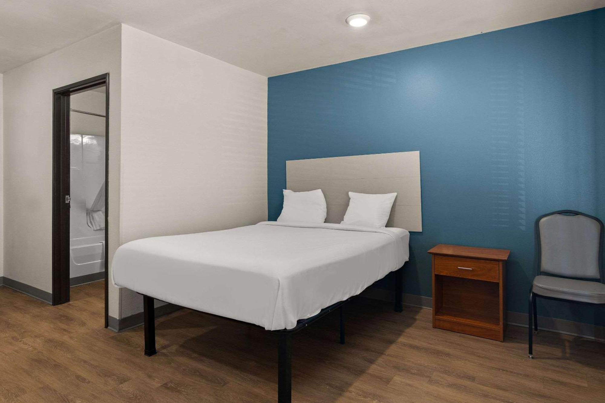 Woodspring Suites Champaign Near University ภายนอก รูปภาพ