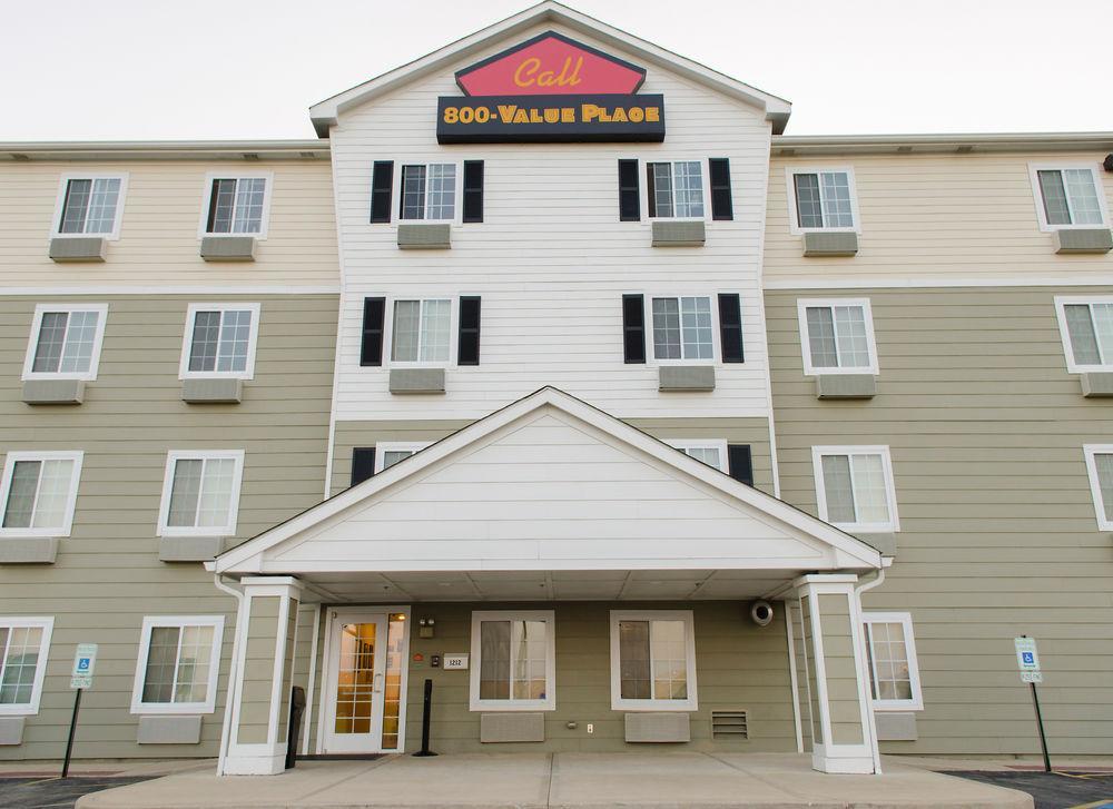 Woodspring Suites Champaign Near University ภายนอก รูปภาพ